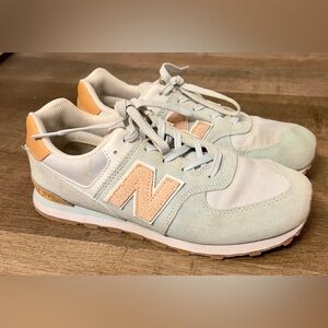 New Balance Women's Sneakers - Baby Blue & Peach Sz 6 $15